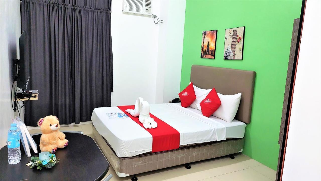 Spiral Suites Hotel Quezon City Exterior photo